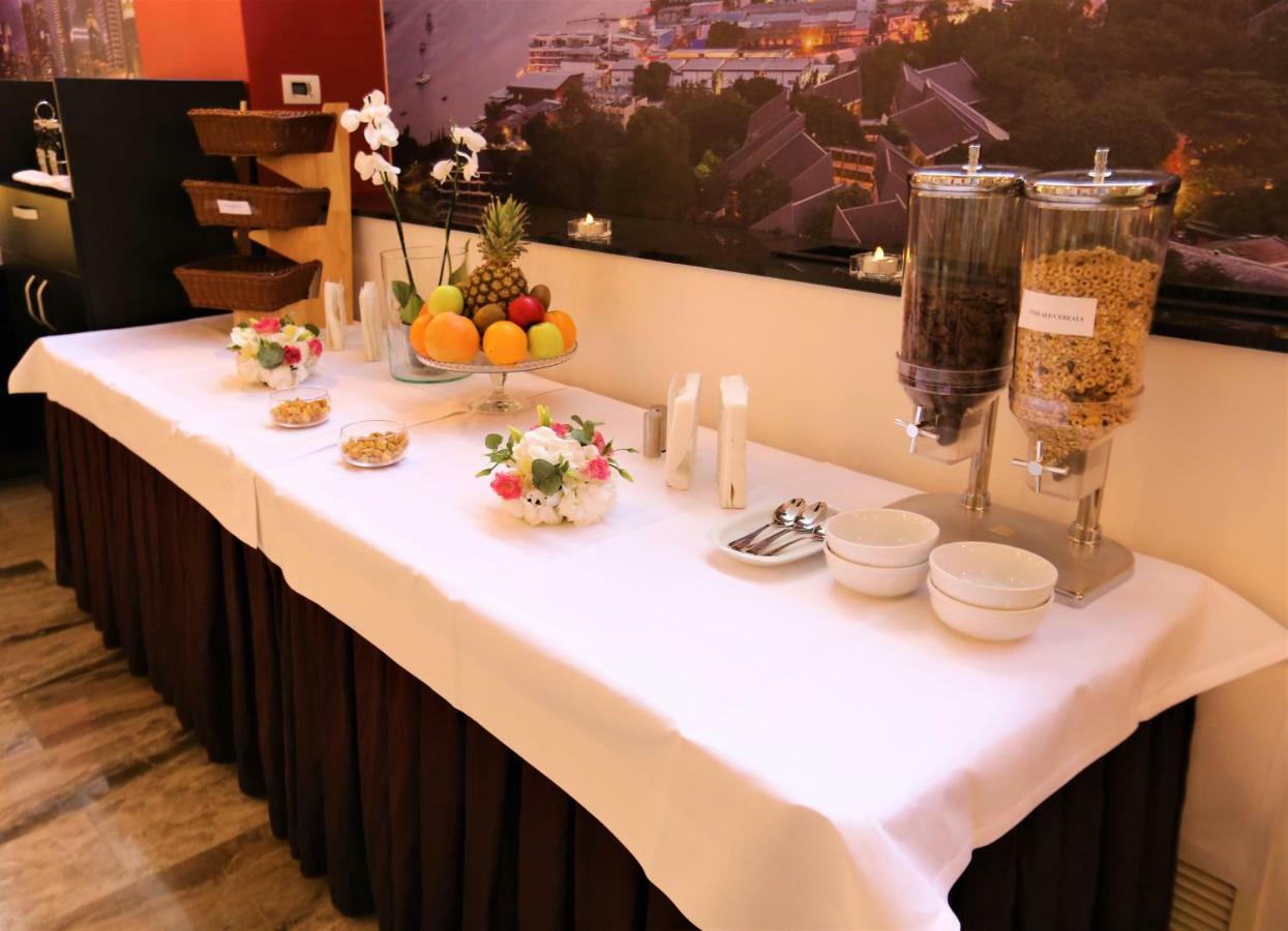 Best Western Plus Briston Отопени Екстериор снимка